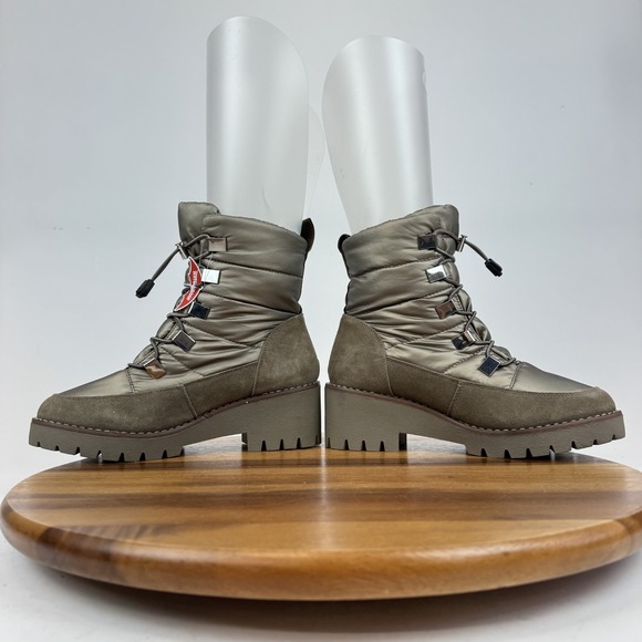 New Womens Blondo Daylor Gold Quilted Nylon Waterproof Casual Heel Boots Sz 7.5 - Picture 6 of 9